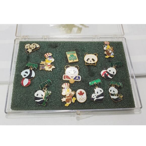 VTG Disney 1984 Summer Olympic Games, LA Collectors 13 Piece Pin Set in Case - Picture 1 of 6